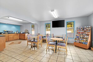 Free daily on-the-go breakfast - Days Inn by Wyndham Cleveland TN (Cleveland)