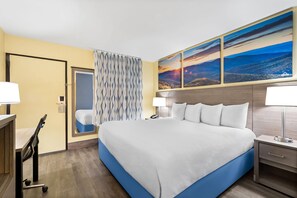 Room, 1 King Bed, Non Smoking | Premium bedding, in-room safe, desk, iron/ironing board - Days Inn by Wyndham Cleveland TN (Cleveland)