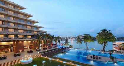 Cinnamon Lakeside Colombo