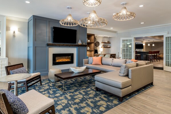 Exterior - Holiday Inn South Kingstown (Newport Area) by IHG (Saunderstown)