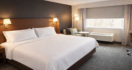Holiday Inn South Kingstown (Newport Area) by IHG