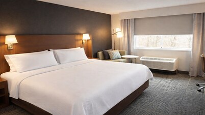 Holiday Inn South Kingstown (Newport Area) by IHG