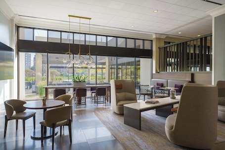 Serves lunch and dinner. The Westin O'Hare