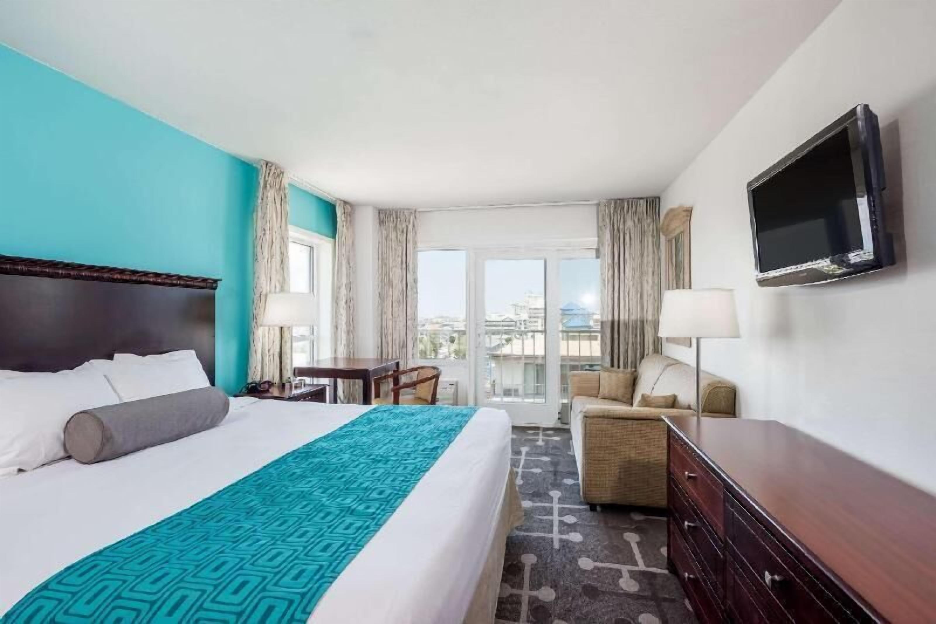 Literie de qualité supérieure, coffres-forts dans les chambres, bureau