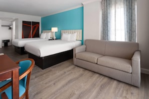 Sengetøy av topp kvalitet, safe på rommet og skrivebord