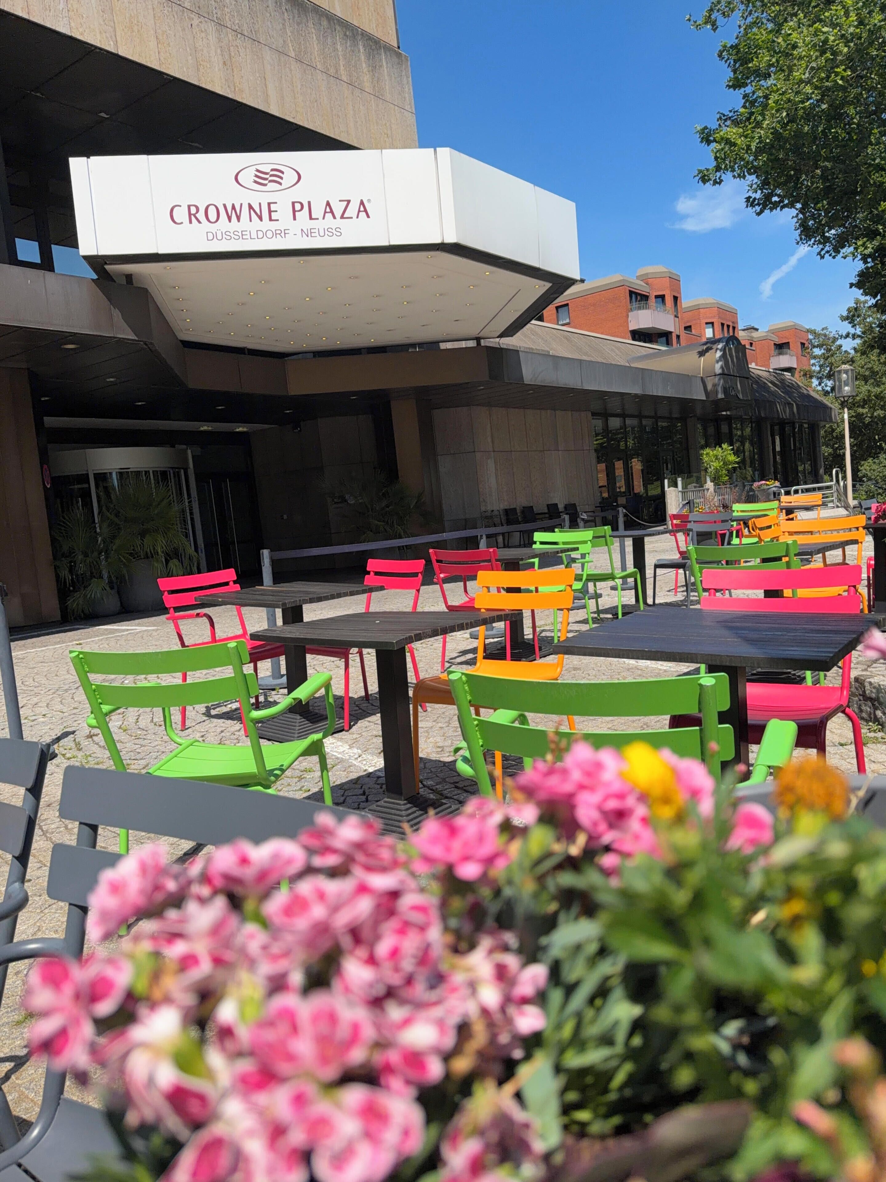 Photo - Crowne Plaza Düsseldorf-Neuss by IHG