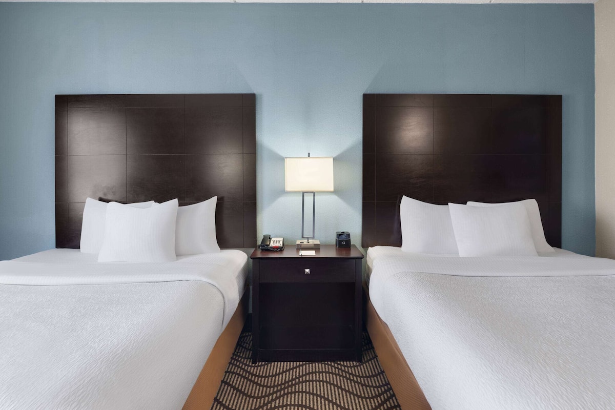 room, 2 queen beds, accessible, non smoking (mobility, bathtub w/grab bars) | premium bedding, desk, blackout curtains, iron/ironing board