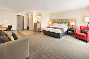 高档床上用品、加厚床垫、办公桌、遮光窗帘