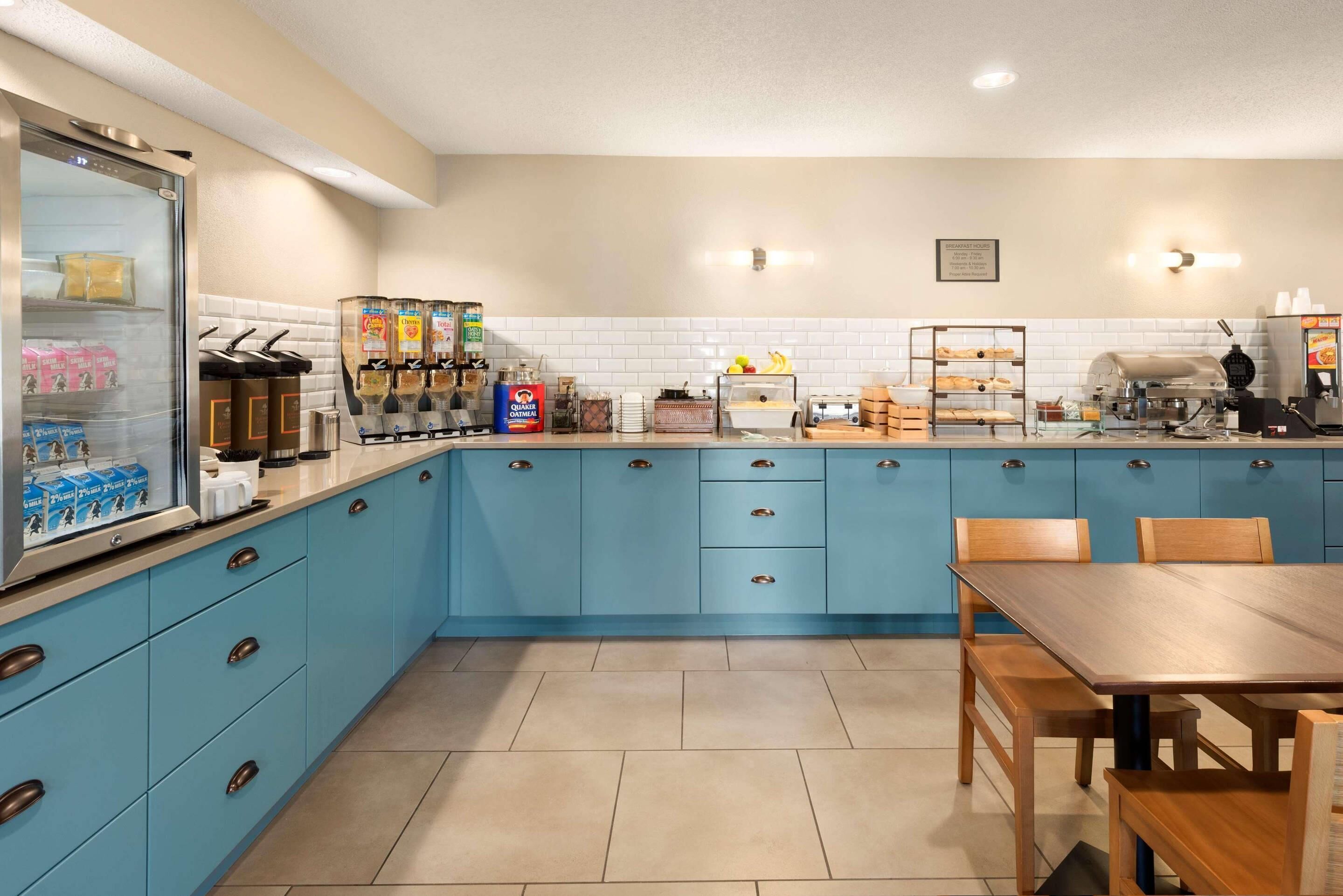 free daily self-service breakfast