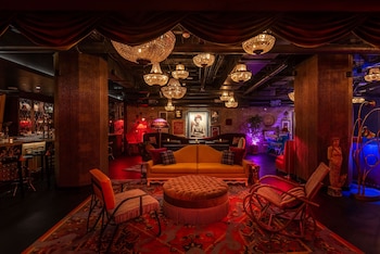 Meeting space at The Wayfarer Downtown LA, Tapestry Collection by Hilton