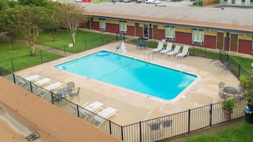 Seasonal outdoor pool