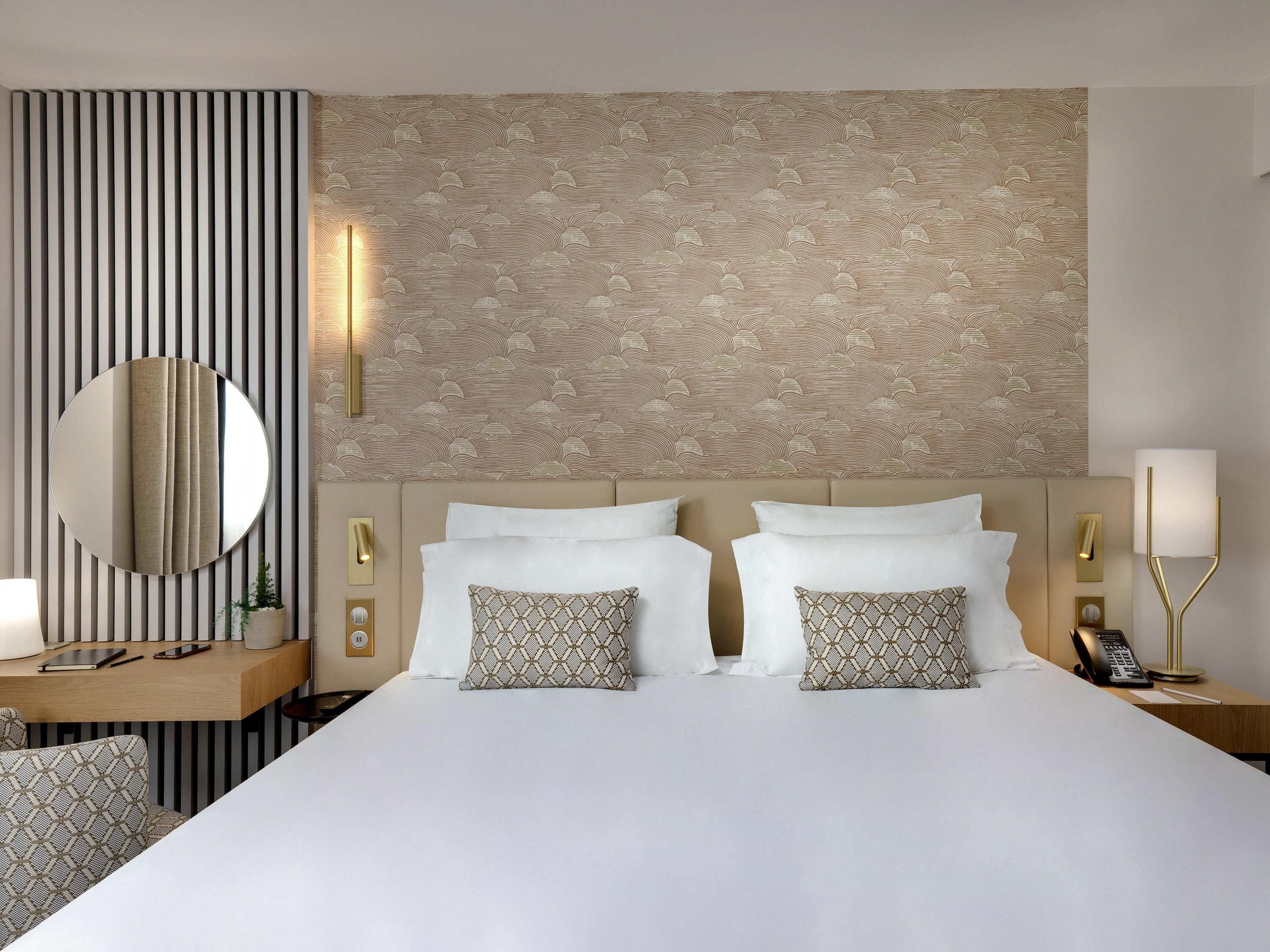 premium bedding, pillow-top beds, free minibar items, in-room safe