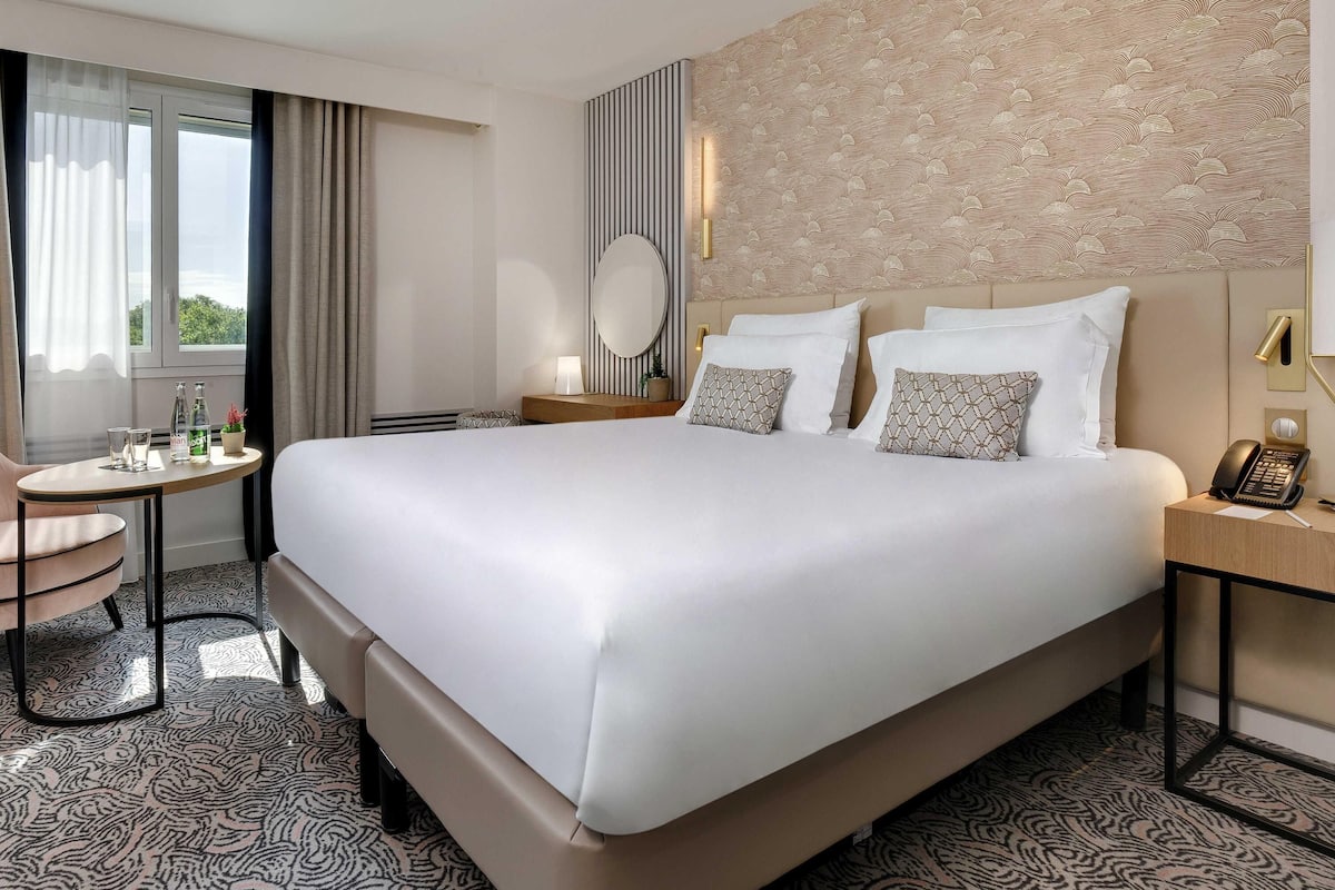 Chambre Supérieure, 1 trÚs grand lit