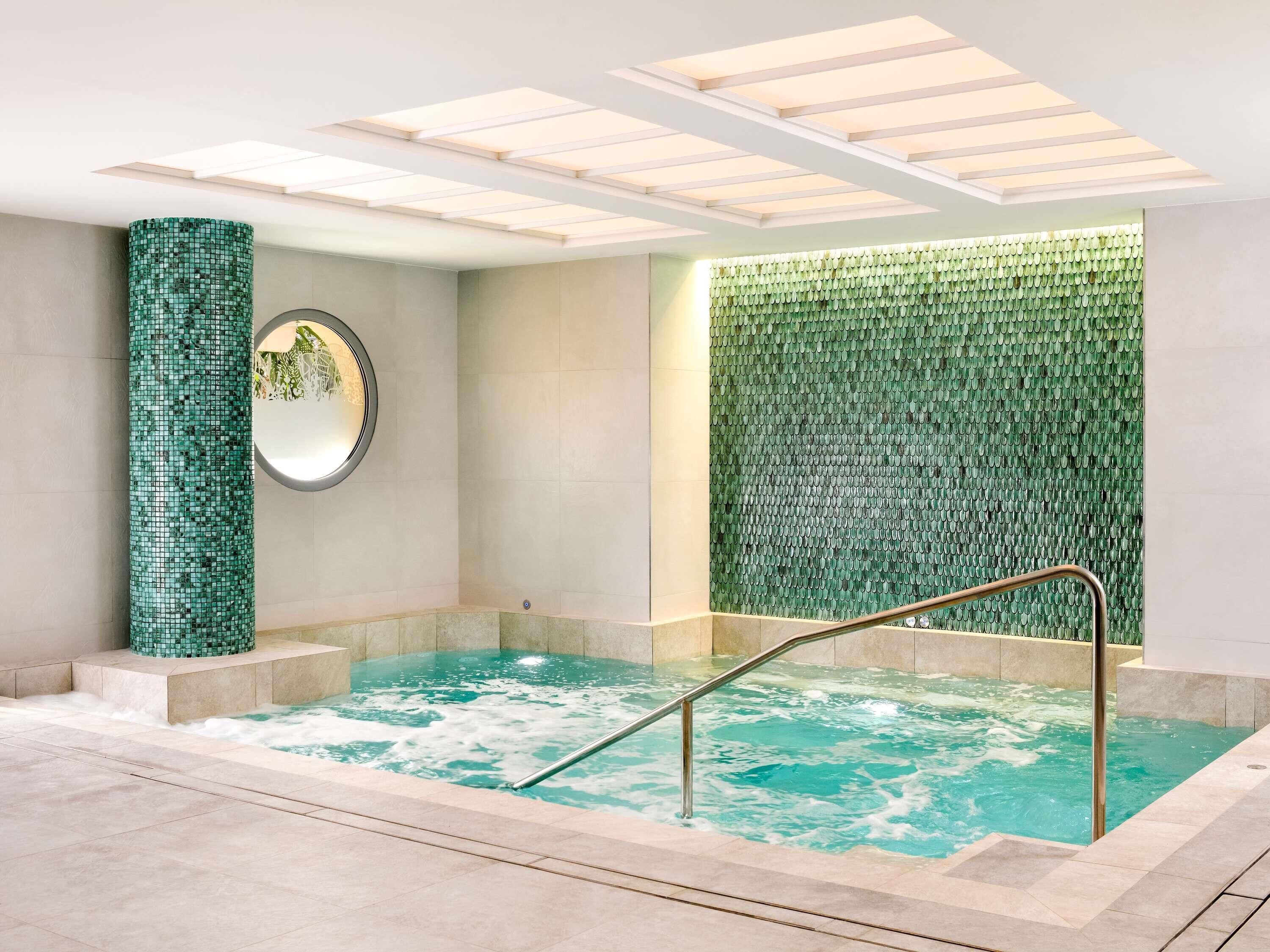 Sauna, hot tub, steam room, deep-tissue massages, sports massages