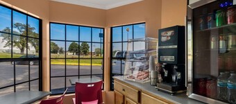 Econo Lodge Cornersville