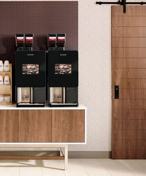 Free daily on-the-go breakfast - Holiday Inn Express San Francisco Airport South by IHG (Burlingame)