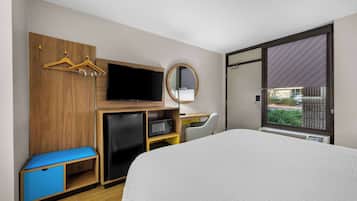 Desk, iron/ironing board, rollaway beds (surcharge), WiFi (free)