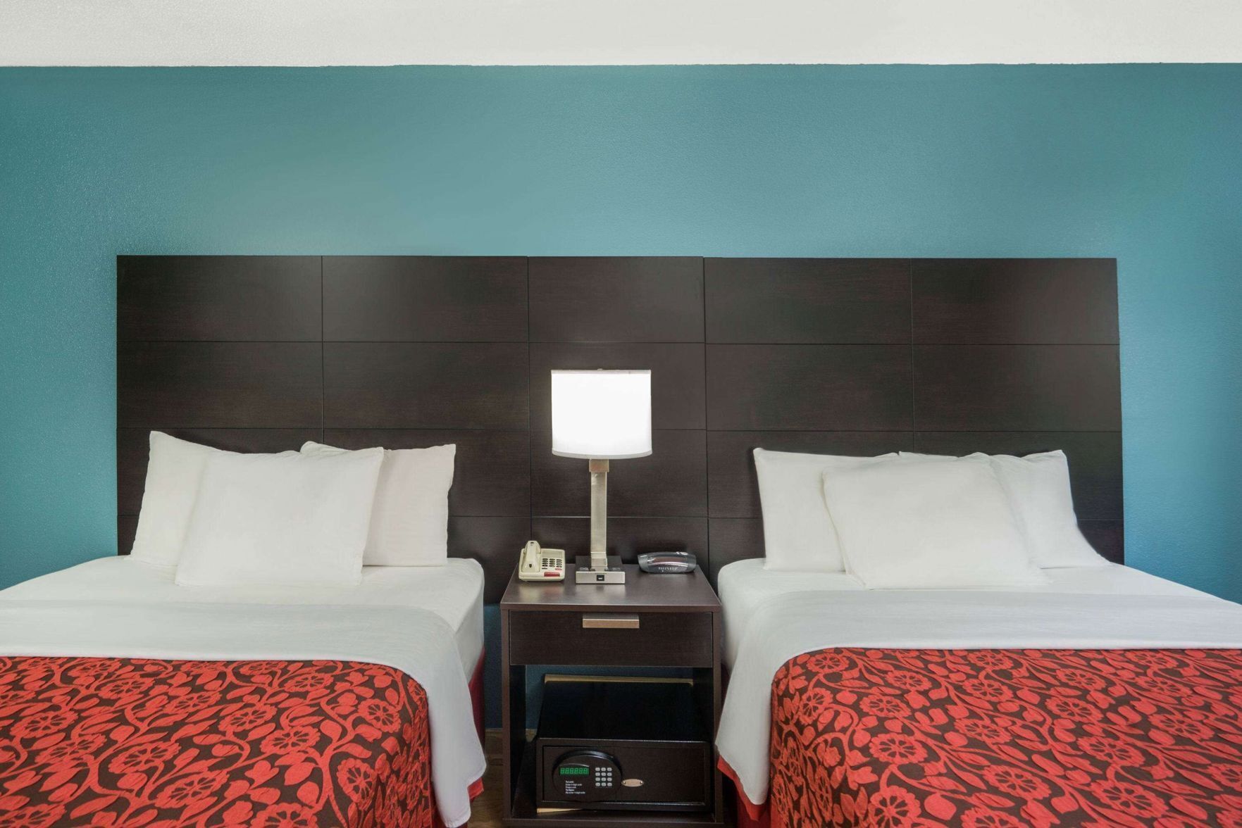 Desk, iron/ironing board, rollaway beds, free WiFi