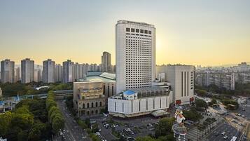 施設の正面