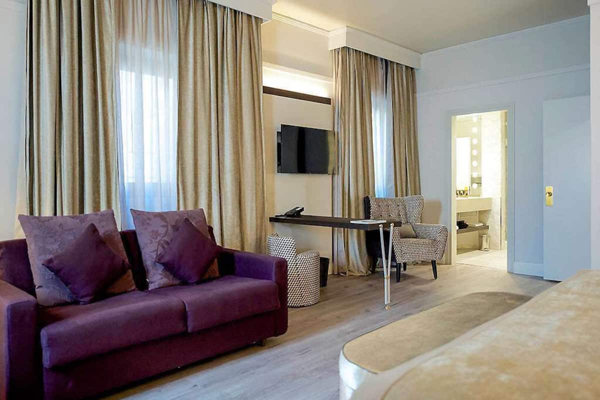 Ropa de cama de alta calidad y minibar