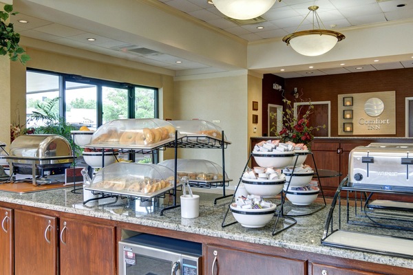 Free daily continental breakfast