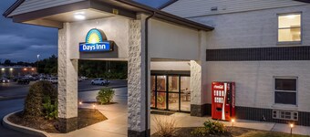 Days Inn by Wyndham Lancaster PA Dutch Country