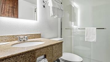Deluxe Suite, 2 Queen Beds, Non Smoking | Bathroom | Combined shower/tub, eco-friendly toiletries, hair dryer, towels