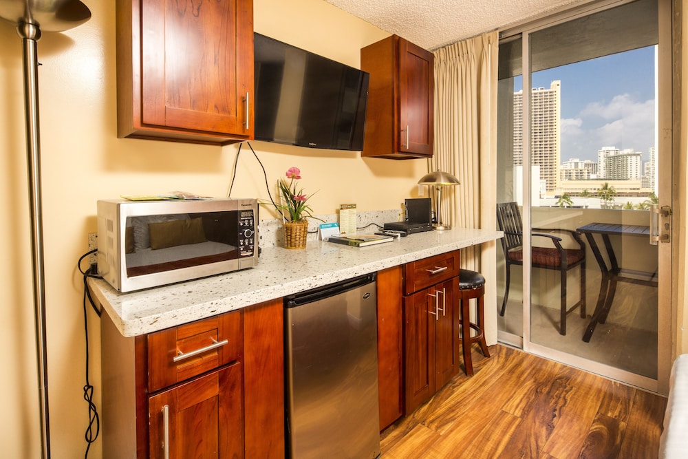 Waikīkī Grand Hotel® by null