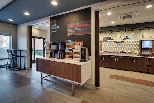 Holiday Inn Express Baltimore-BWI Airport West by IHG