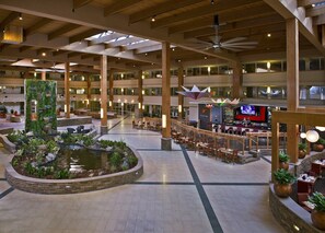 Lobby-Lounge
