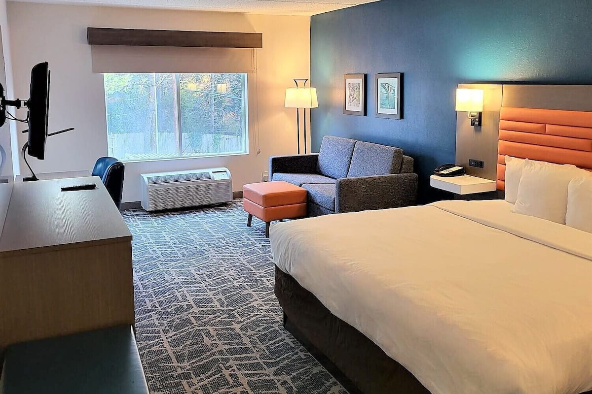 Coffre-fort, bureau, espace de travail pour ordinateurs portables