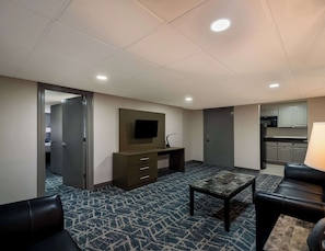 In-room safe, desk, iron/ironing board, free cots/infant beds