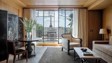 Ropa de cama de alta calidad y minibar