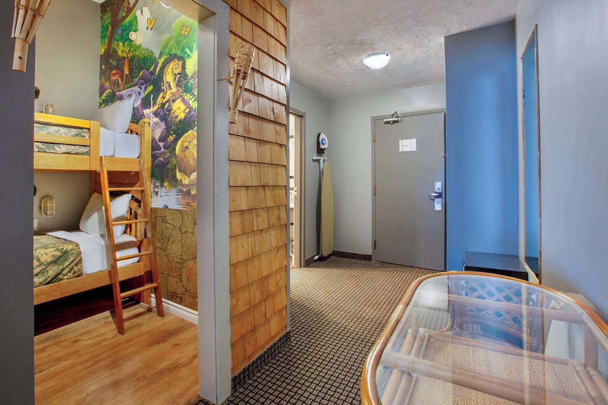 Studio Suite, Multiple Beds, Non Smoking (Jungle Theme) | In-room safe, desk, iron/ironing board, free cots/infant beds