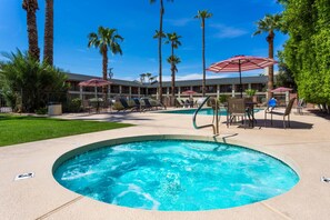 Property amenity - Howard Johnson by Wyndham Scottsdale Old Town (Scottsdale)