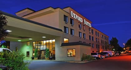 Oxford Suites Portland - Jantzen Beach