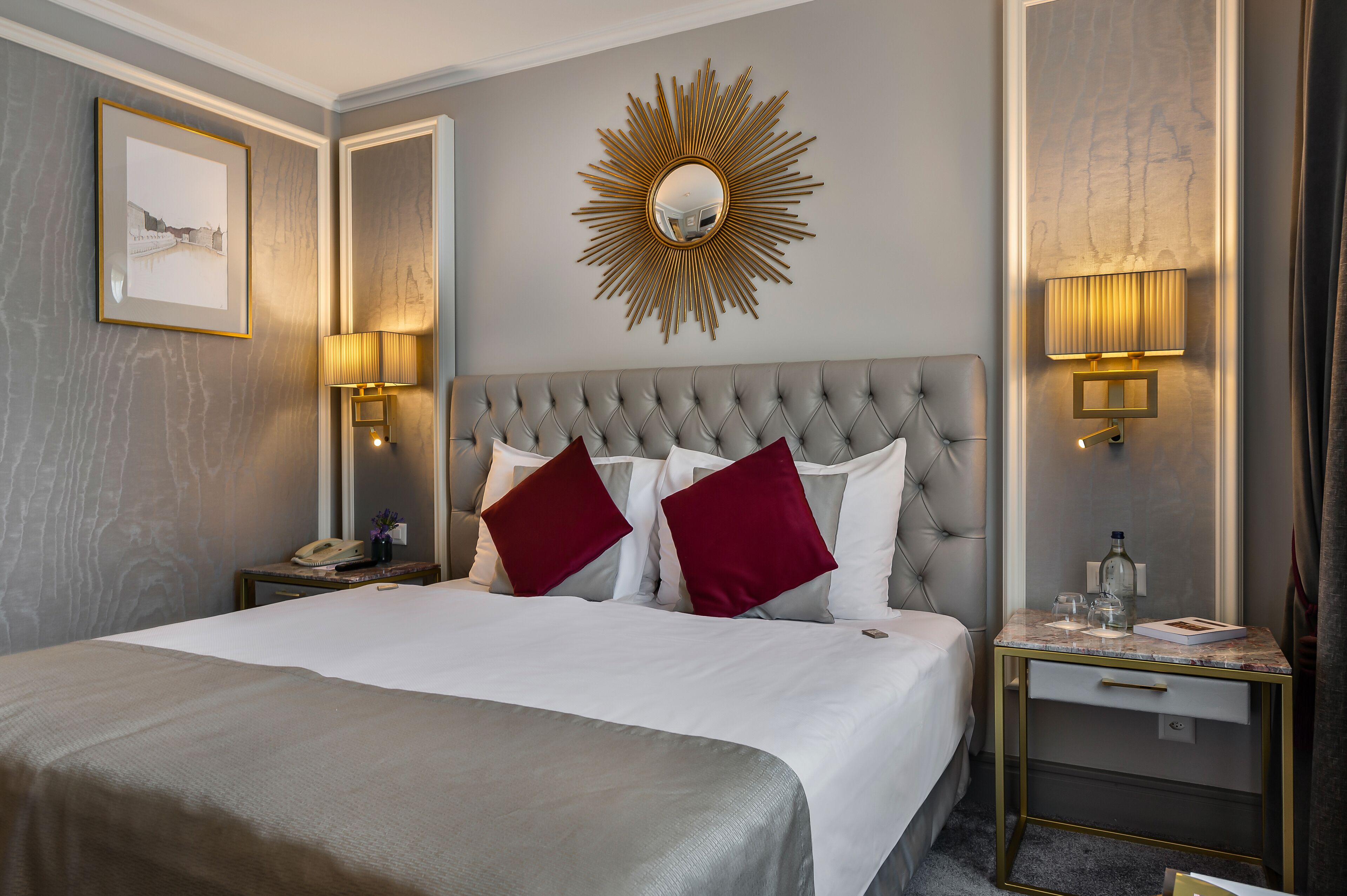 superior single room | 1 bedroom, minibar, in-room safe, desk