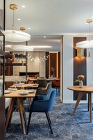 2 restaurants, breakfast, lunch, dinner served; French cuisine