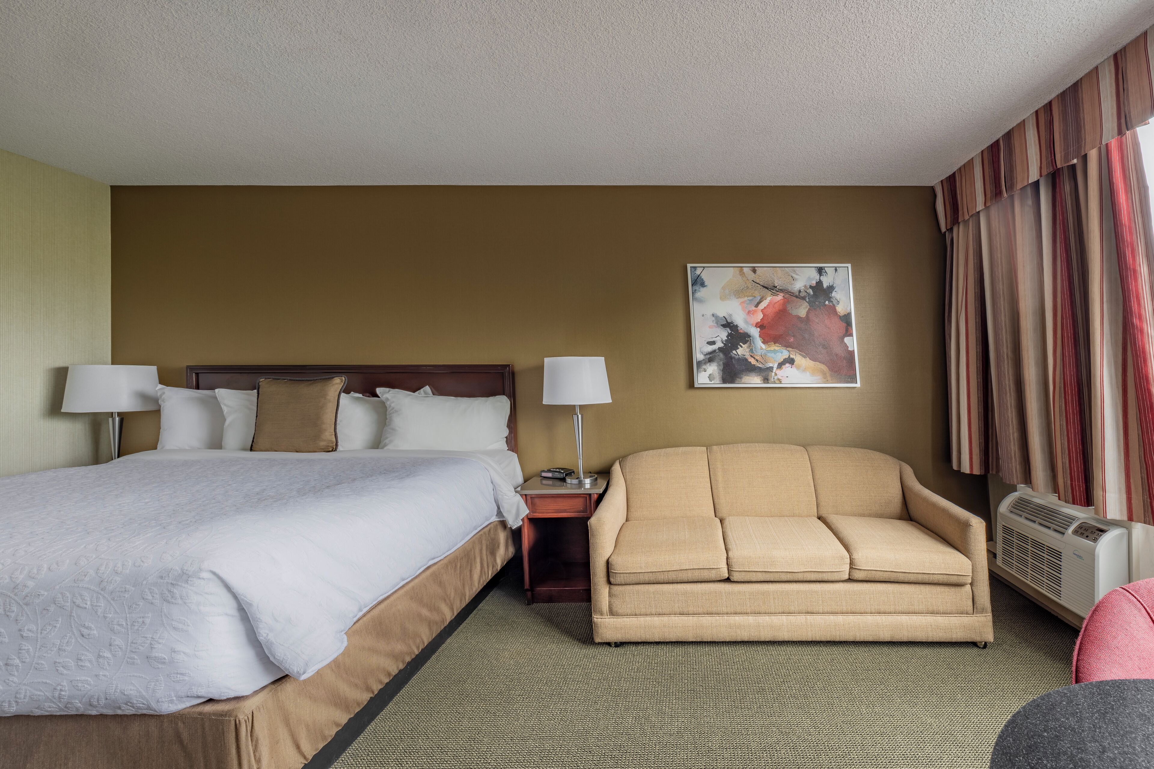 standard room, 1 queen bed with sofa bed | 1 bedroom, premium bedding, desk, blackout curtains