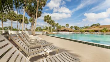 Outdoor pool, pool loungers