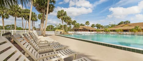 Outdoor pool, pool loungers