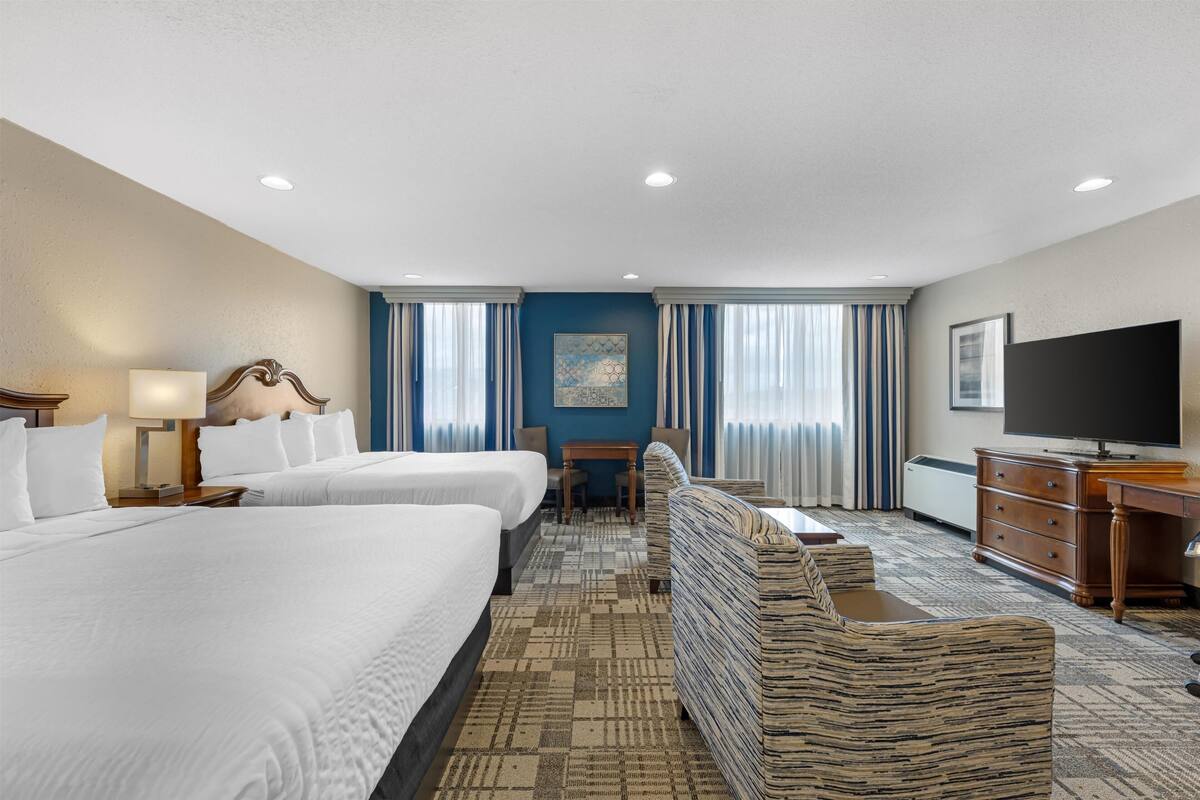 Standard Room, 2 Queen Beds, Non Smoking, Kitchenette | Premium bedding, pillowtop beds, desk, laptop workspace