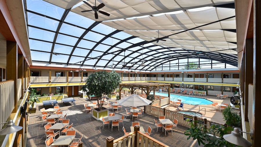 Best Western Plus Dubuque Hotel & Conference Center
