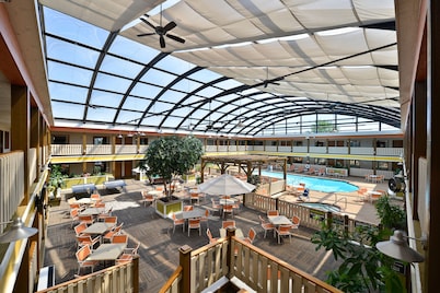 Best Western Plus Dubuque Hotel & Conference Center