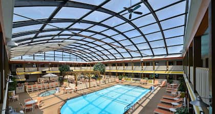 Best Western Plus Dubuque Hotel & Conference Center