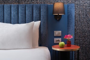 Minibar, in-room safe, desk, soundproofing - NH Firenze (Florence)
