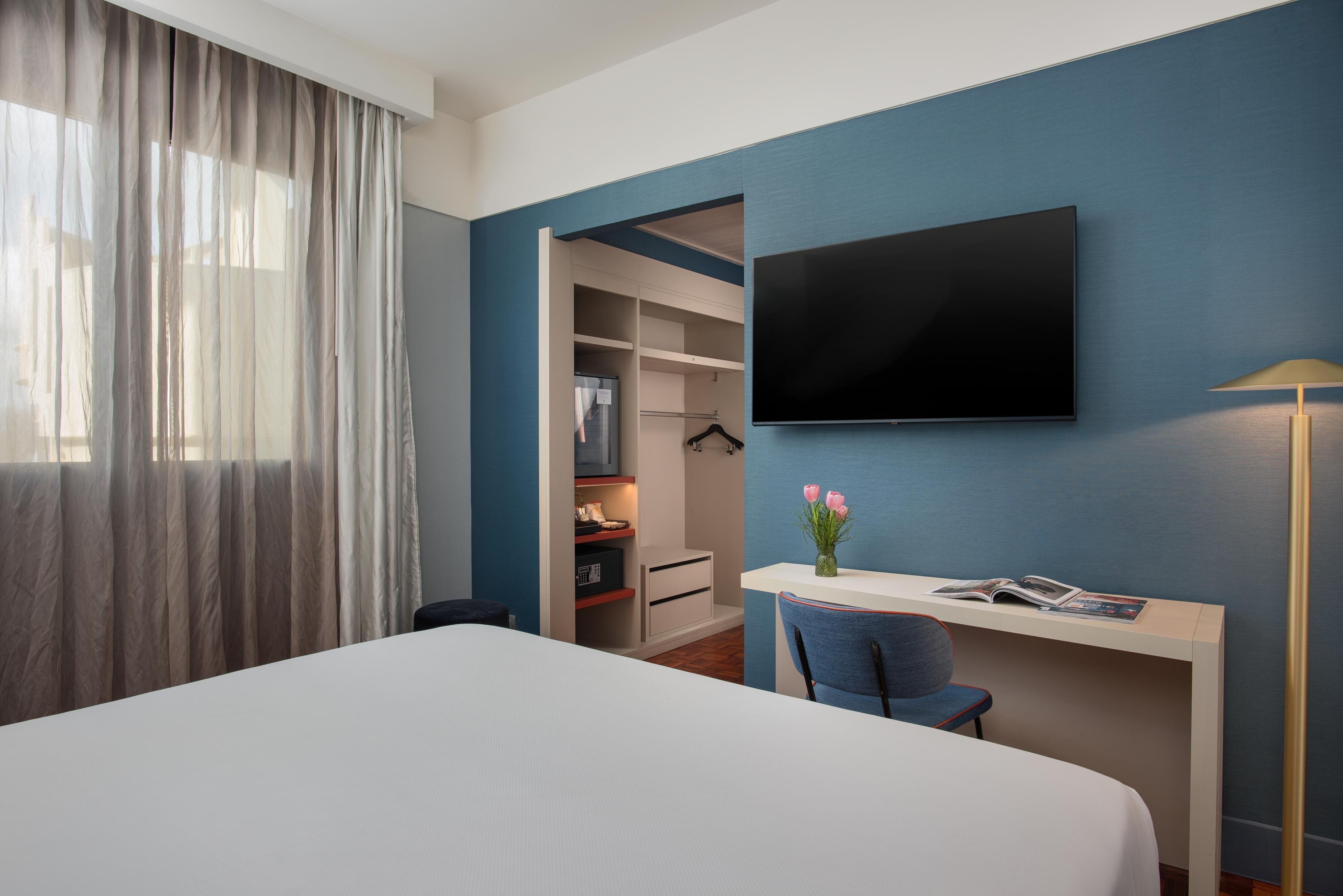 Chambre Standard | Minibar, coffres-forts dans les chambres, bureau, chambres insonorisées