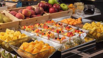 Tägliches Frühstücksbuffet gegen Gebühr