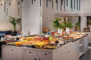 تقديم العشاء، الأطباق المحلية