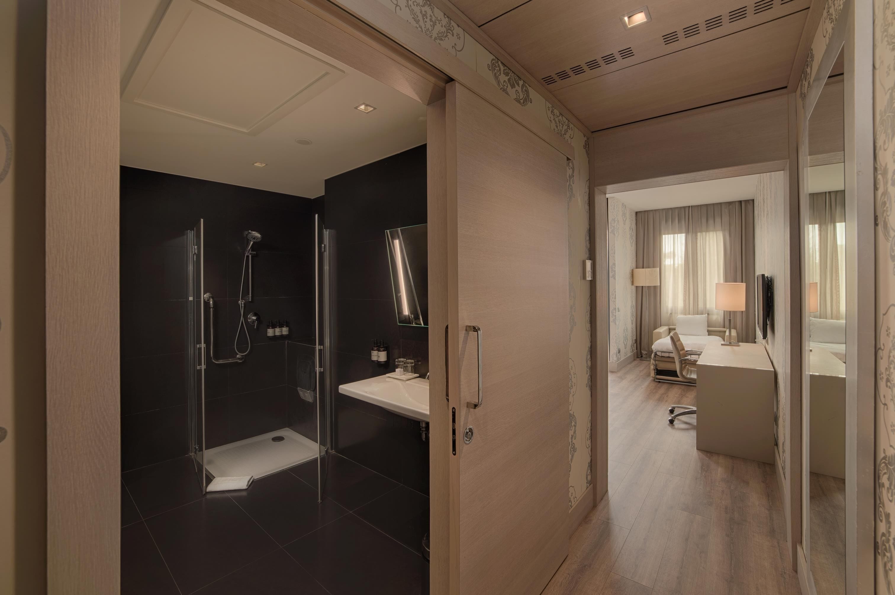 minibar, in-room safe, desk, soundproofing